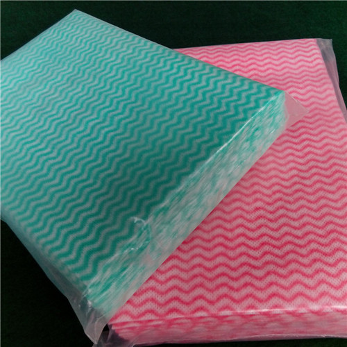 Non woven folded wipes into polybag